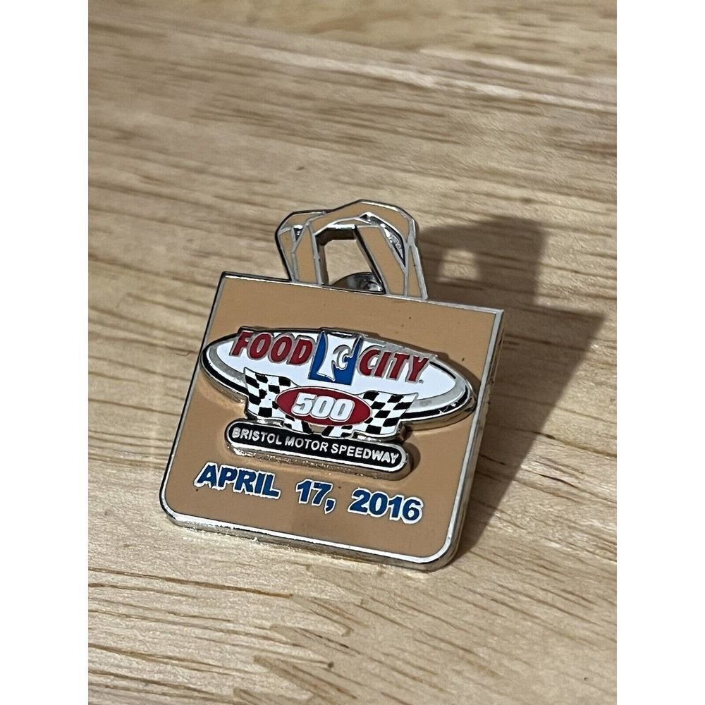 Bristol Motor Speedway Food City 500 April 17, 2016, Hat/Lapel Pin 1x1”